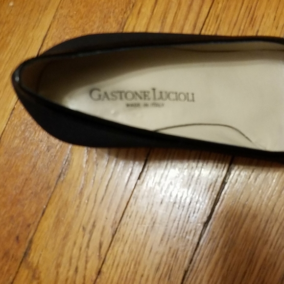 Gastone Lucioli black heels w/patent leather bow - Picture 3 of 8